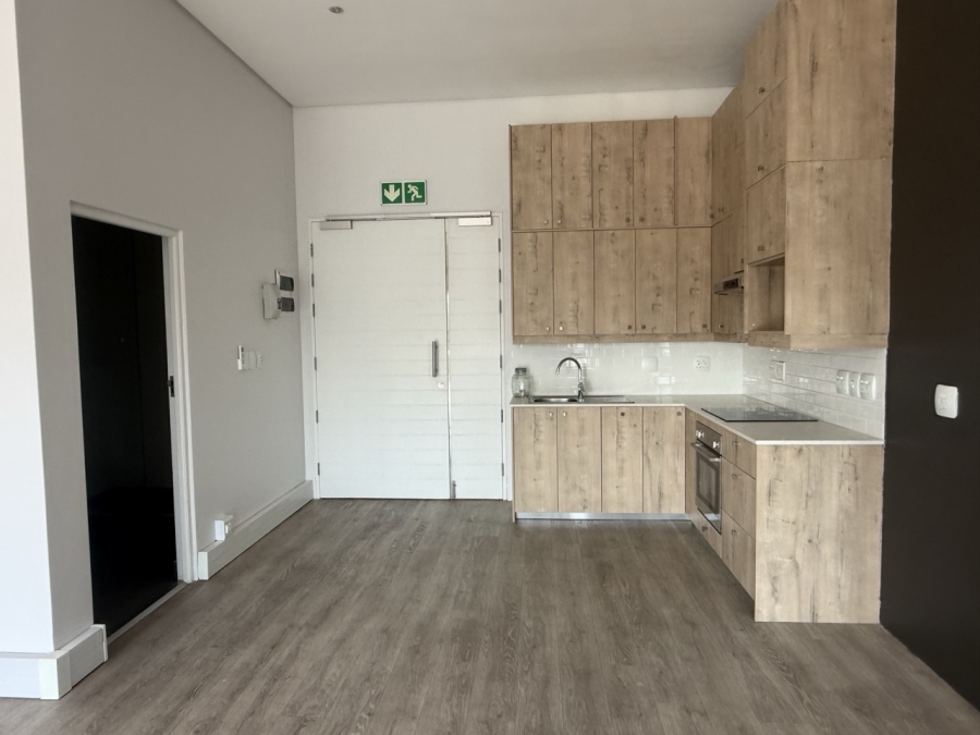 To Let Commercial Property for Rent in Paardevlei Western Cape